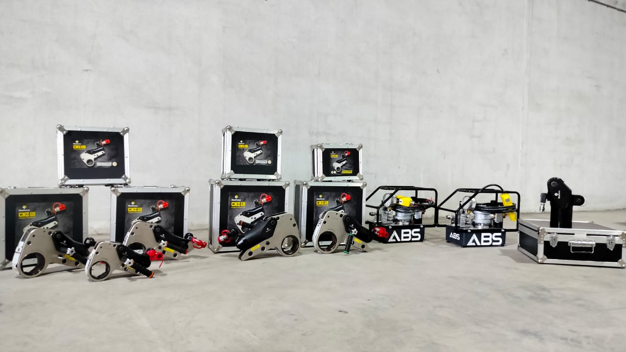 rental torquing service